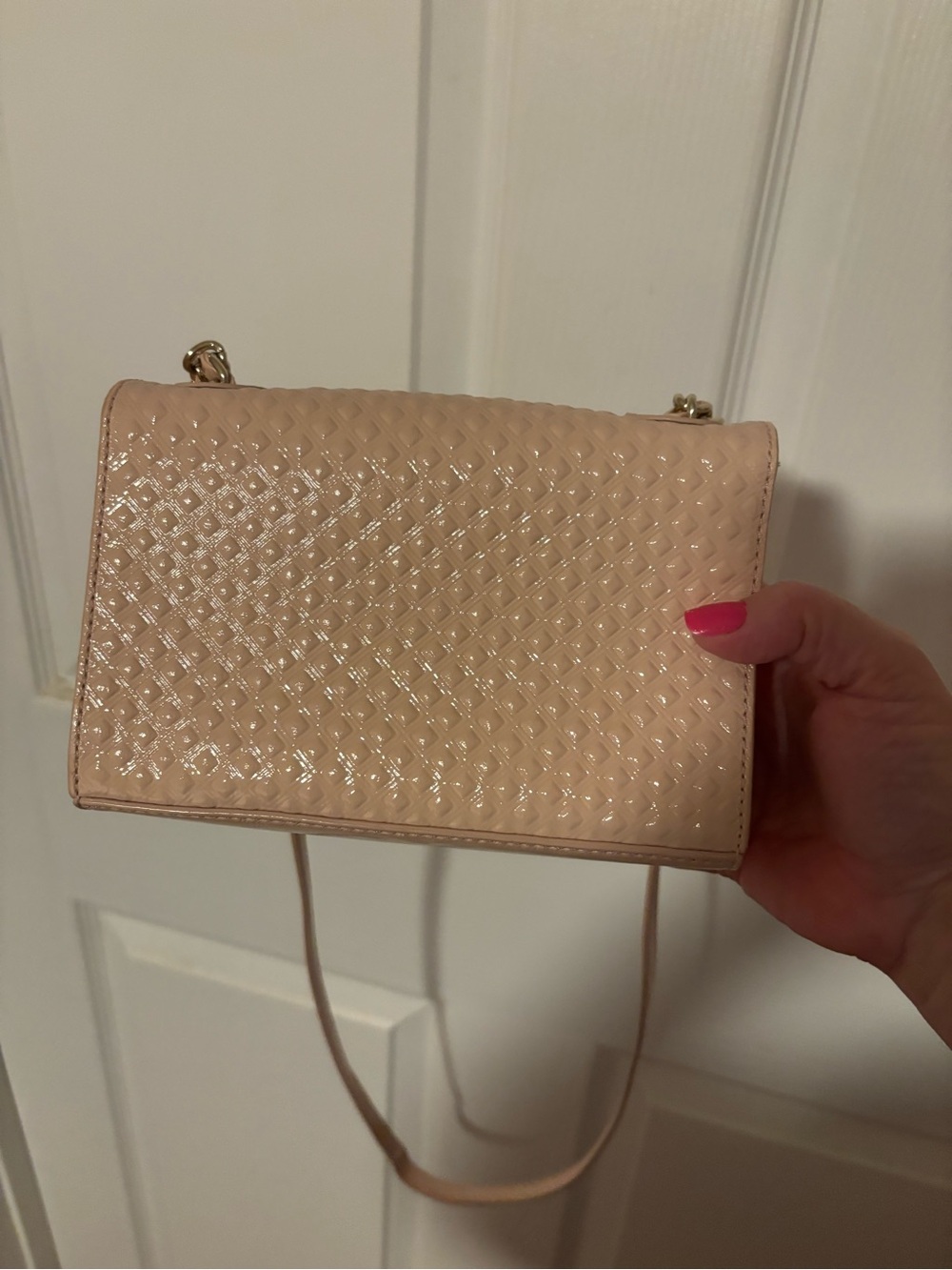 Tory Burch Blush Marion Embossed Crossbody with Gold Chain and Accents - Picture 4 of 6